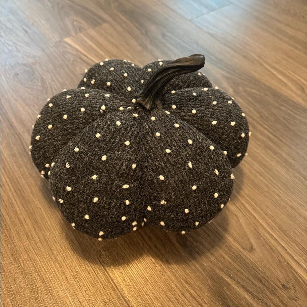 Plush Pumpkin Decor